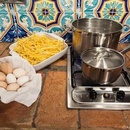 Agriturismo Pulicaro * アックアペンデンテ